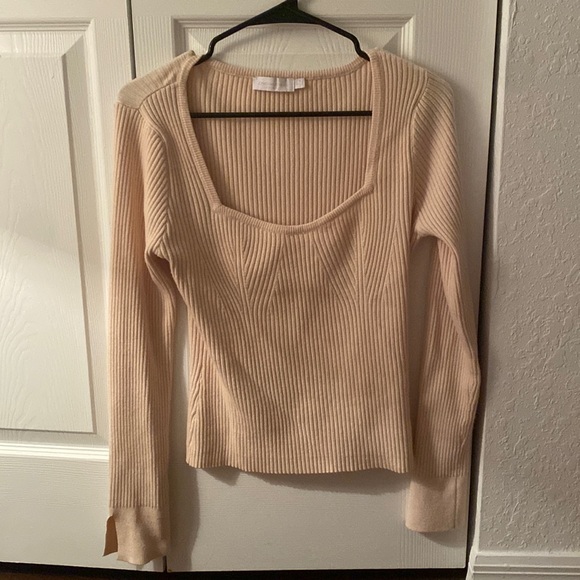 Jonathan Simkhai long sleeve ribbed top. NEVER WORN but I did take the tags off - Picture 2 of 4